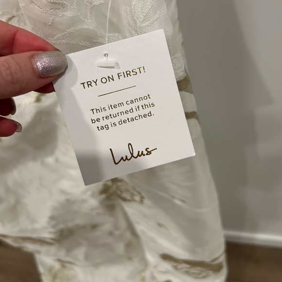 NWT Lulu’s Cultivated Love White Floral Jacquard Strapless Maxi Dress, Size M - Picture 10 of 10